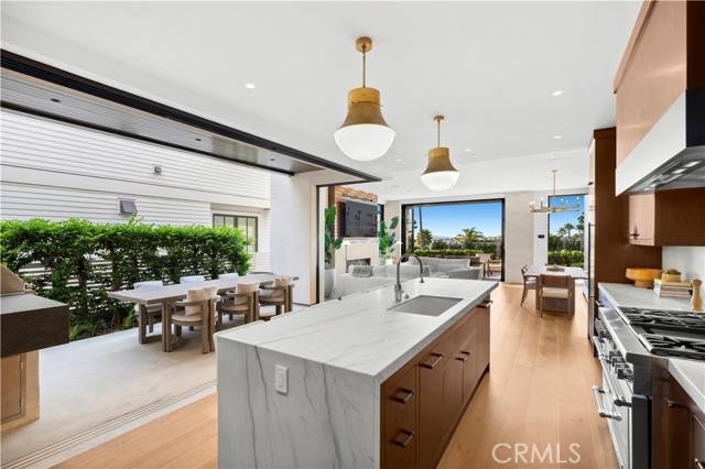 Corona Del Mar, CA 92625,212 Goldenrod Avenue
