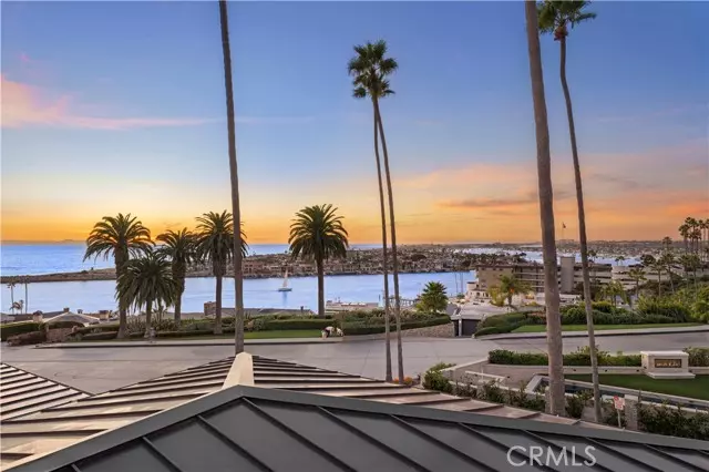 Corona Del Mar, CA 92625,212 Goldenrod Avenue