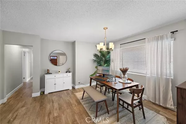 Corona Del Mar, CA 92625,512 Iris Avenue