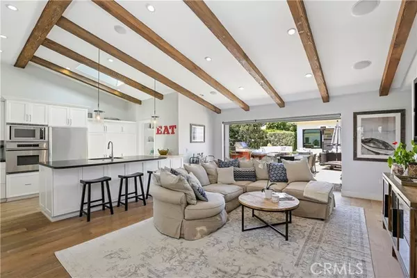 527 Seaward Road, Corona Del Mar, CA 92625