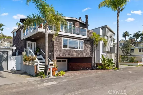 Corona Del Mar, CA 92625,2616 Cove Street