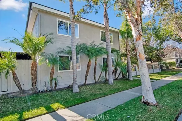 977 Valencia Street, Costa Mesa, CA 92626