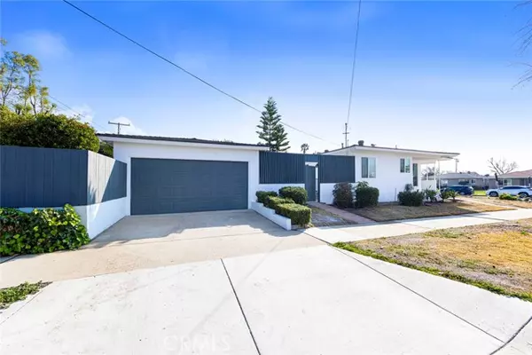 Ontario, CA 91762,914 W Princeton Street