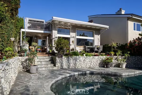 Corona Del Mar, CA 92625,612 Poppy Avenue