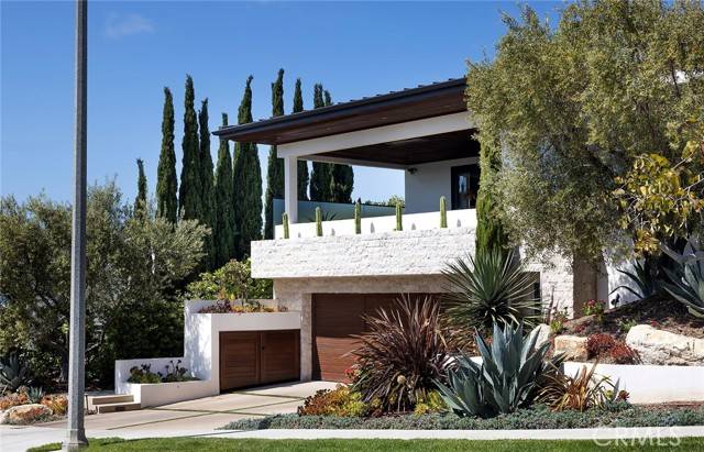 Corona Del Mar, CA 92625,4512 Roxbury Road