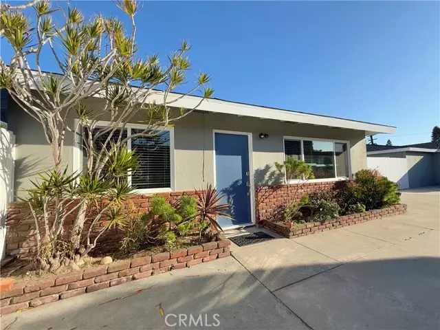 166 Virginia Place, Costa Mesa, CA 92627