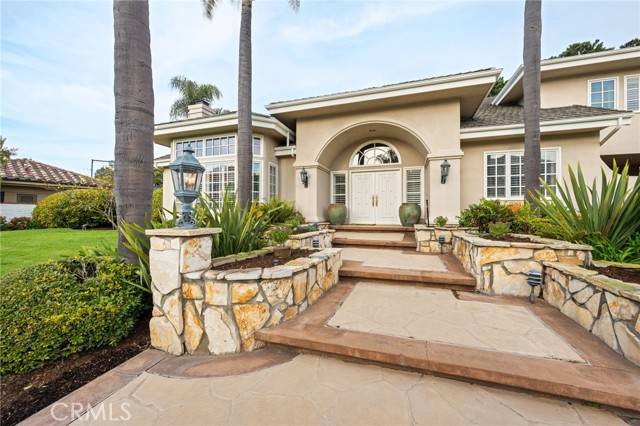 4 Huntington Court, Newport Beach, CA 92660
