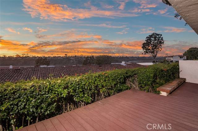 Newport Beach, CA 92660,304 Avenida Cumbre