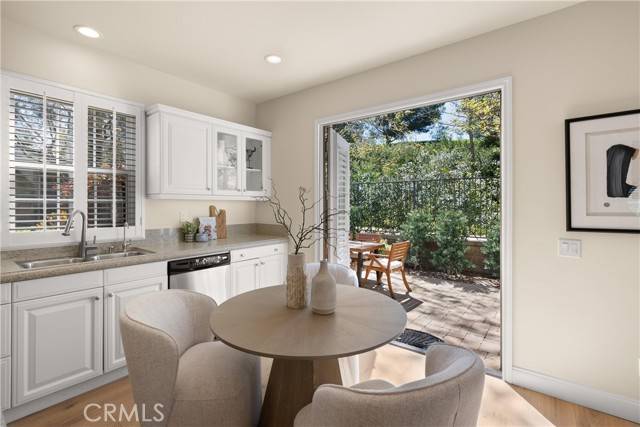 Irvine, CA 92603,68 Pathstone