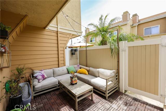 290 Victoria Street #19, Costa Mesa, CA 92627