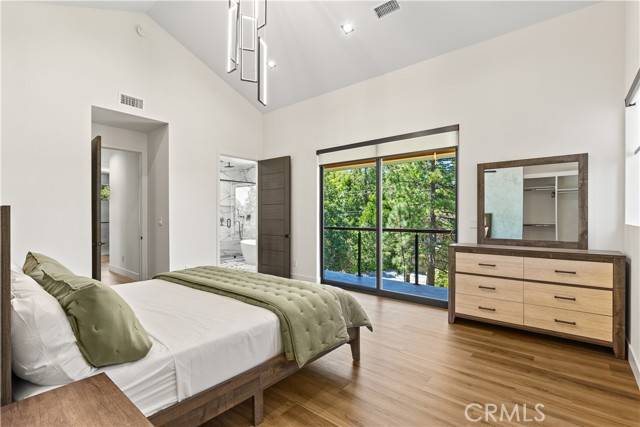 Lake Arrowhead, CA 92352,1021 Teakwood Drive