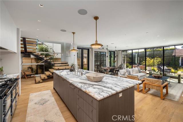 Newport Beach, CA 92663,207 Via Eboli