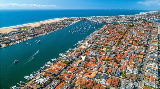 105 Via Waziers, Newport Beach, CA 92663