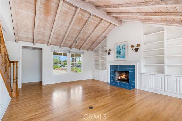Newport Beach, CA 92663,2562 Vista Drive