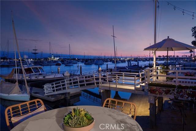Newport Beach, CA 92663,517 Via Lido Soud