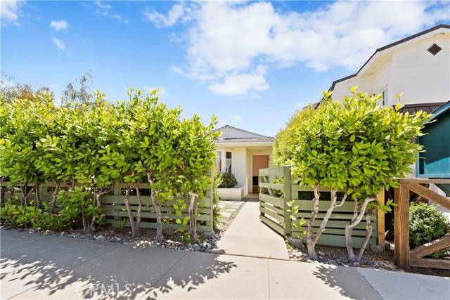 604 Marguerite Avenue, Corona Del Mar, CA 92625