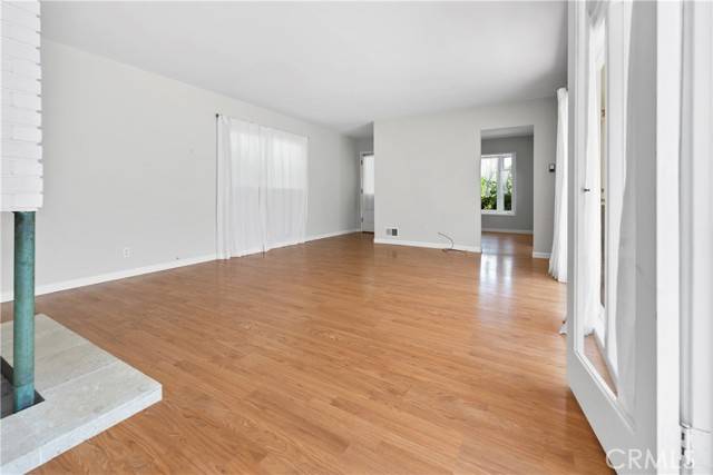 Corona Del Mar, CA 92625,604 Marguerite Avenue