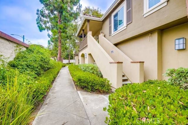 253 Gallery Way, Tustin, CA 92782