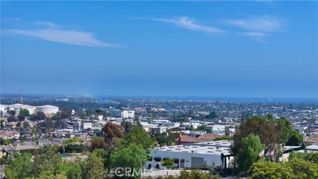 Signal Hill, CA 90755,2700 E Panorama Drive #208