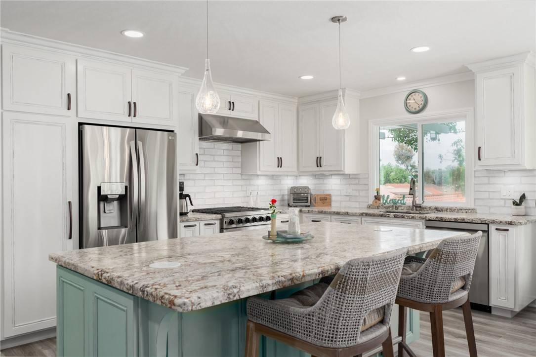 27705 Calle Valdes, Mission Viejo, CA 92692
