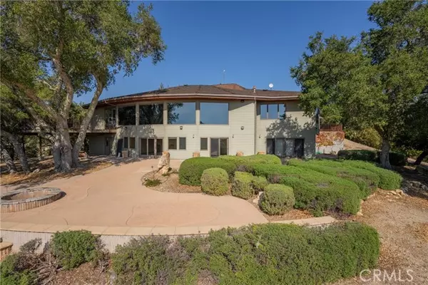 6670 Vineyard Drive, Paso Robles, CA 93446