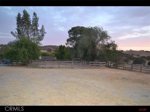 Paso Robles, CA 93446,5685 Ground Squirrel Hollow