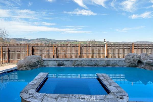 Paso Robles, CA 93446,215 Via Magnolia