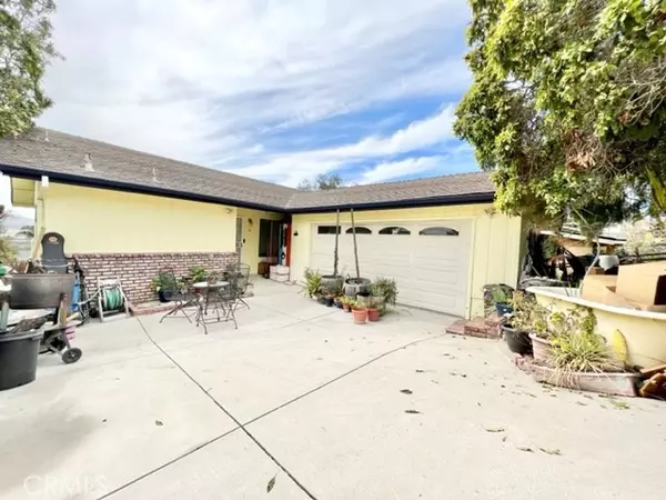 247 Larchmont Drive, Arroyo Grande, CA 93420