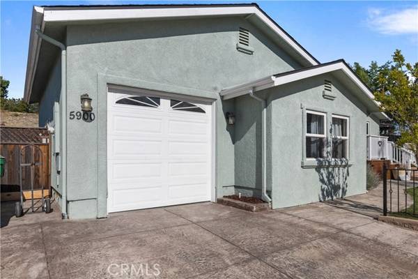 Atascadero, CA 93422,5900 Madera Place #4