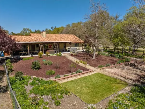 1735 Geneseo Road, Paso Robles, CA 93446