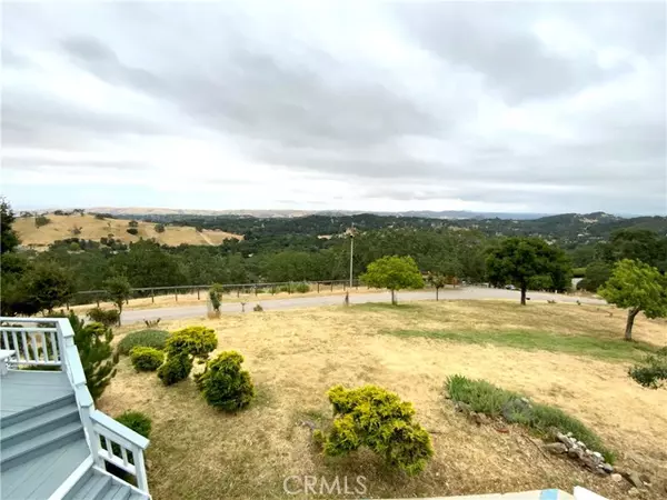 Atascadero, CA 93422,10665 Santa Ana Road