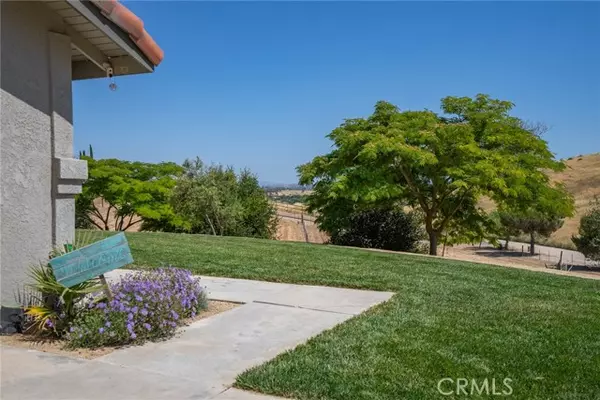 8480 Warren Road, Paso Robles, CA 93446