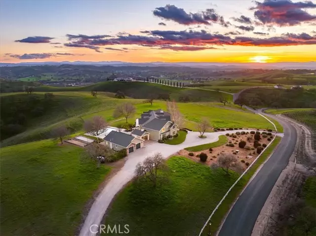 Paso Robles, CA 93446,920 Camino Vina