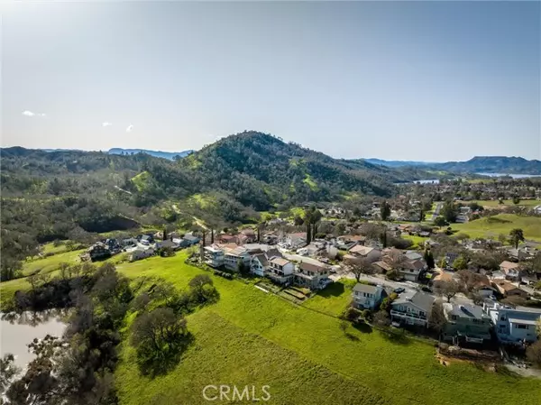 Paso Robles, CA 93446,5042 Meadow Lark