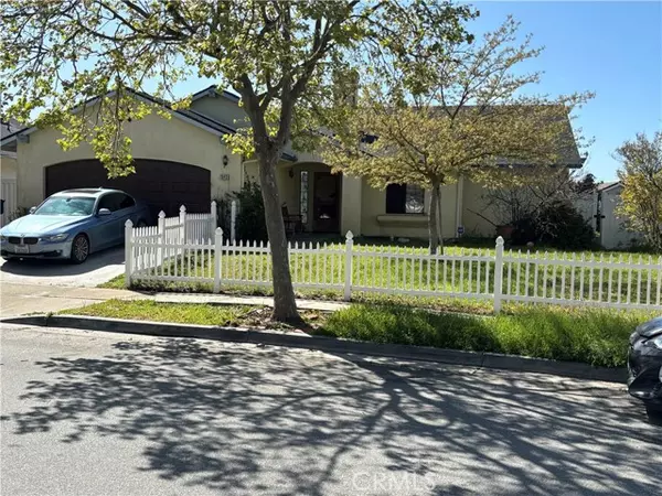 1043 Pioneer Trail Road, Paso Robles, CA 93446