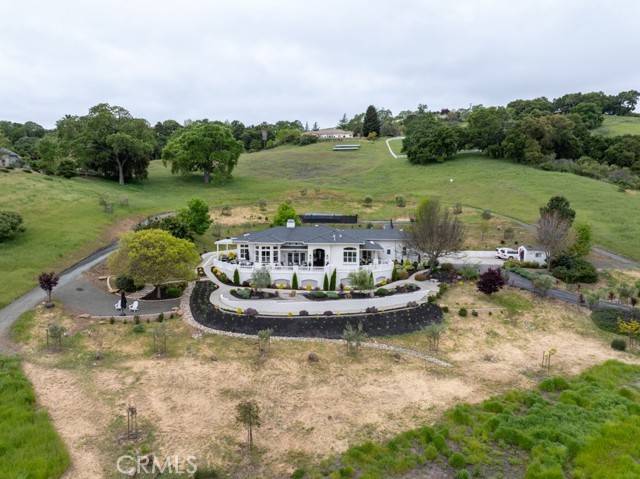 8560 Corriente Road, Atascadero, CA 93422