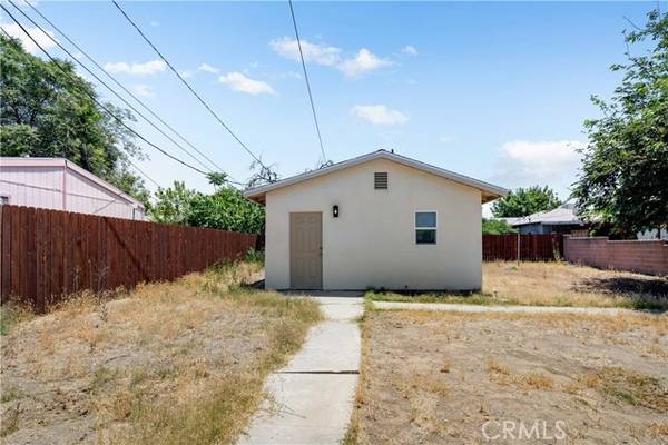 2227 Arlington Street, Bakersfield, CA 93305