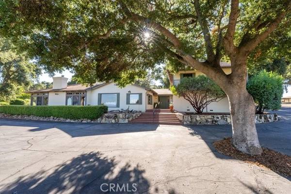 Paso Robles, CA 93446,5161 Vineyard Drive