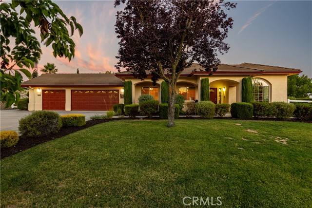 1608 Via Flora, Paso Robles, CA 93446