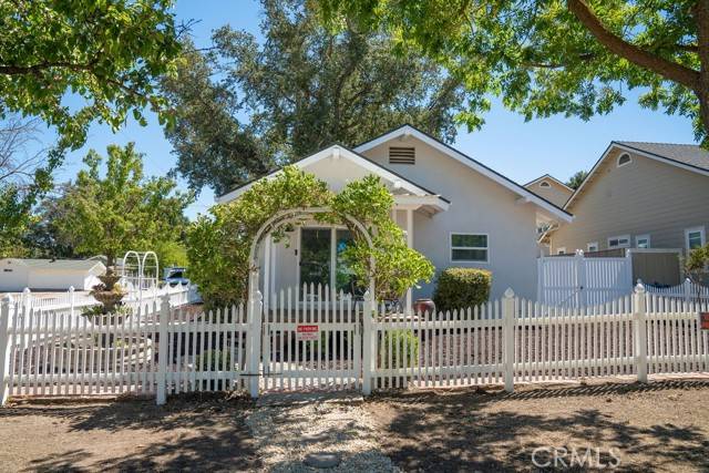 246 16th Street, Paso Robles, CA 93446