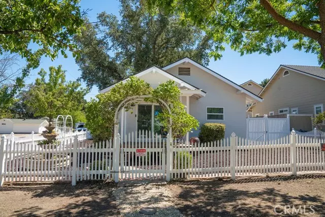 Paso Robles, CA 93446,246 16th Street