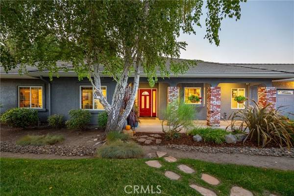 820 Golden Meadow Drive, Paso Robles, CA 93446