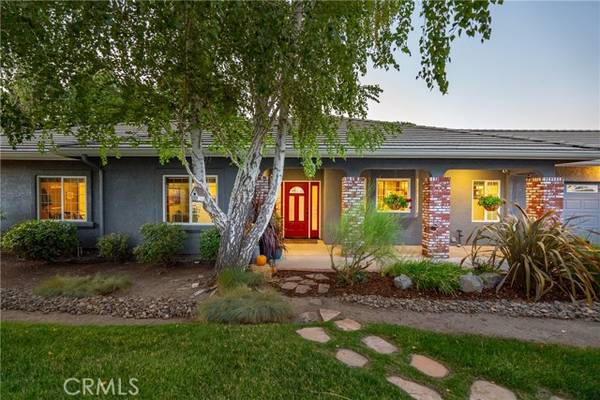 820 Golden Meadow Drive, Paso Robles, CA 93446