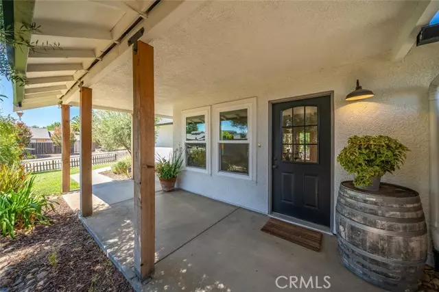 80 Julie Lane, Templeton, CA 93465