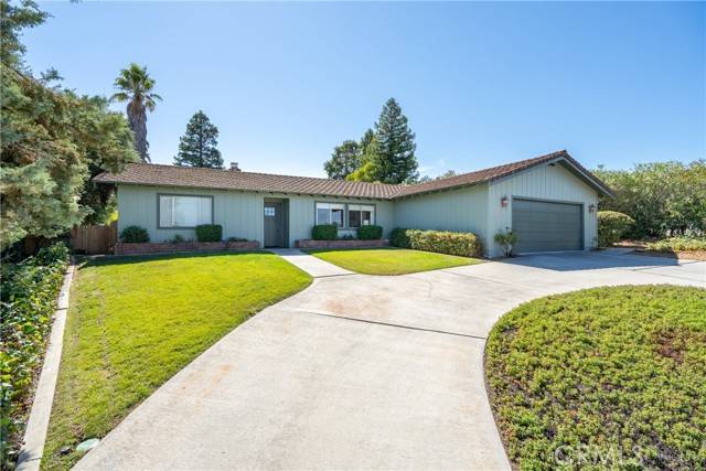 1007 Birdie Court, Paso Robles, CA 93446