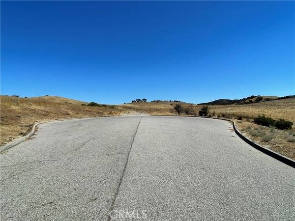 Paso Robles, CA 93446,2140 Holly