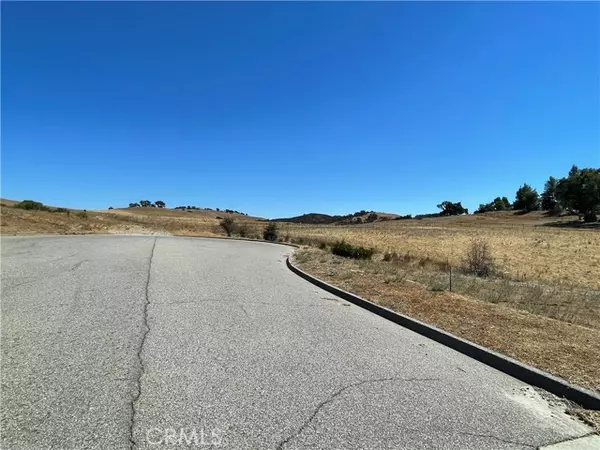 Paso Robles, CA 93446,2140 Holly