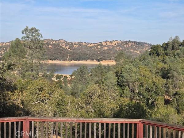 5505 Whispering Pines Lane, Paso Robles, CA 93446