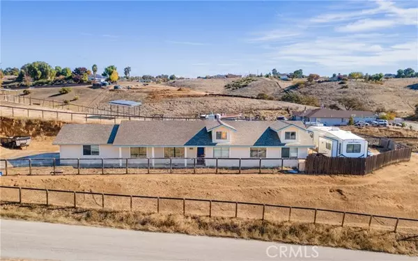 1690 Buck Way, Paso Robles, CA 93446