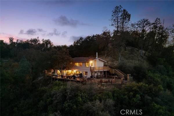 5503 Whispering Pines Lane, Paso Robles, CA 93446